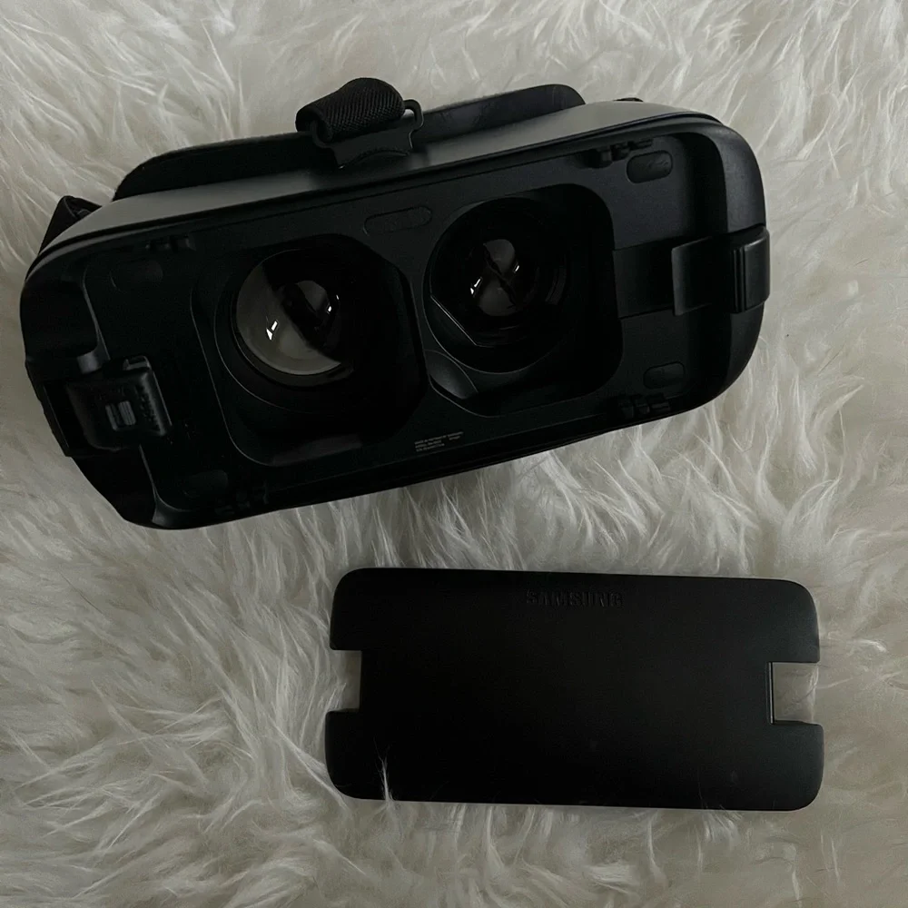 Samsung Gear VR Headset